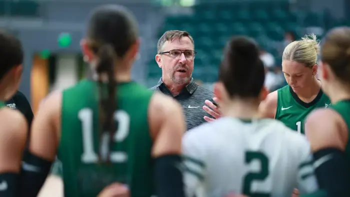 How to Become a Volleyball Coach in the U.S.: Requirements, Certifications, and Jobs